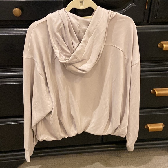 Athleta Seasoft Bubble Hem Hoodie - Picture 7 of 7